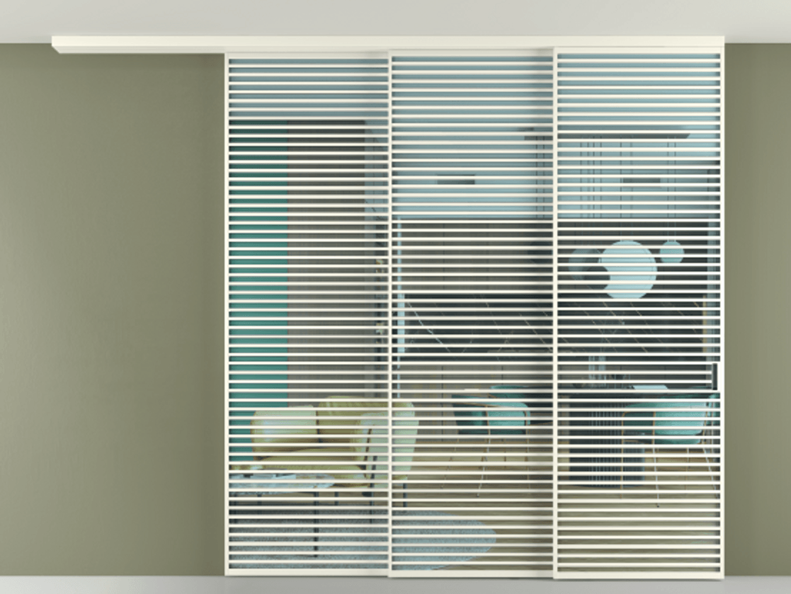 Перегородка Formato вдоль стены на потолок 3 створки с синхронным механизмом АЛПР 040.07 Алюминий жемчужный Прозрачное голубое стекло, триплекс Цена 687840 ₽ | Volhovec